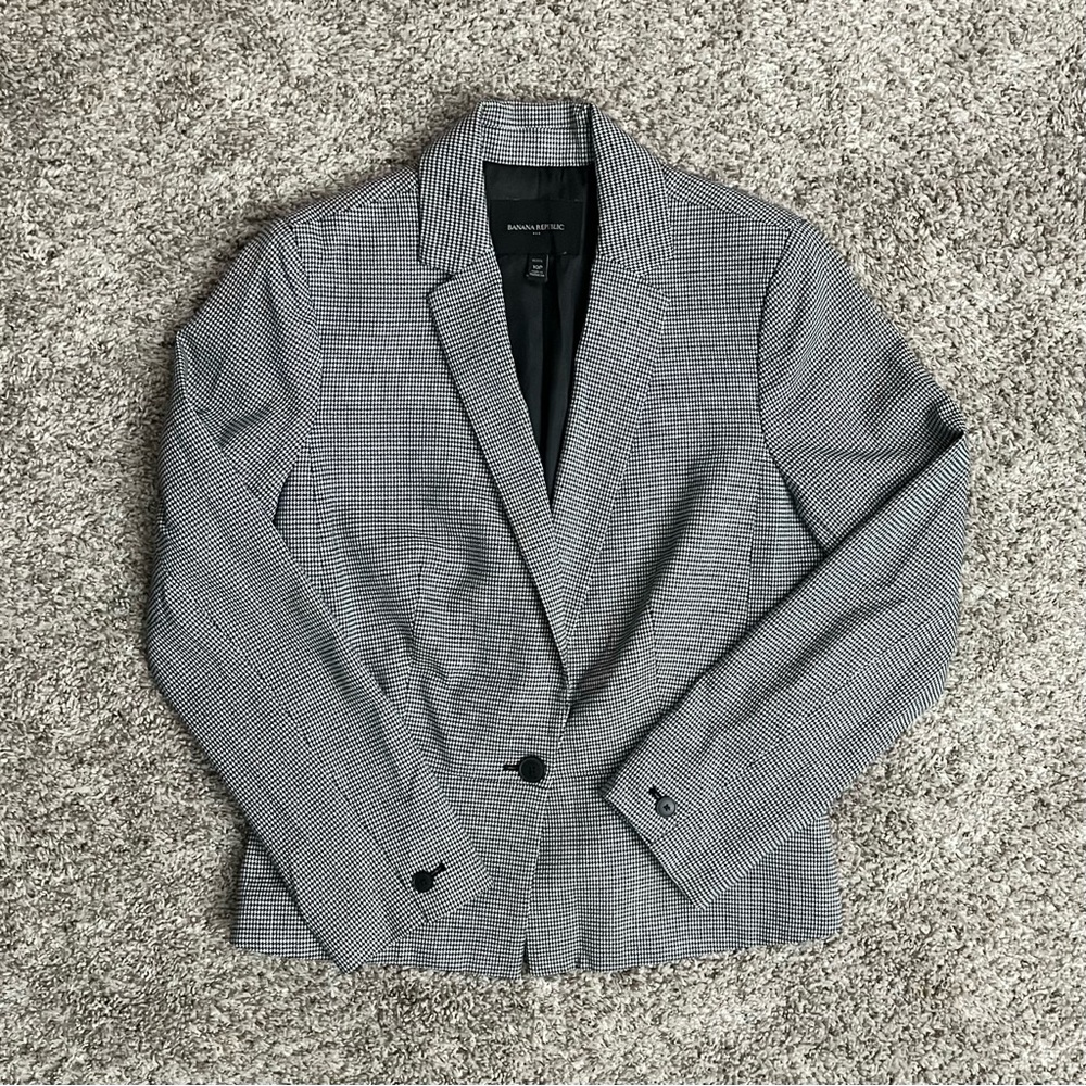 Banana Republic Black & White Blazer